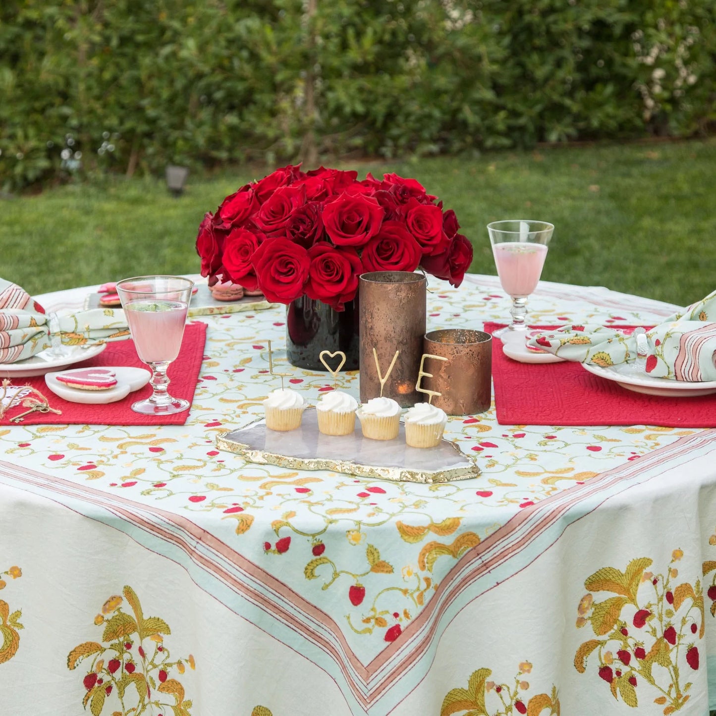 French Tablecloth Fraises des Bois Bleu, 71"x71"