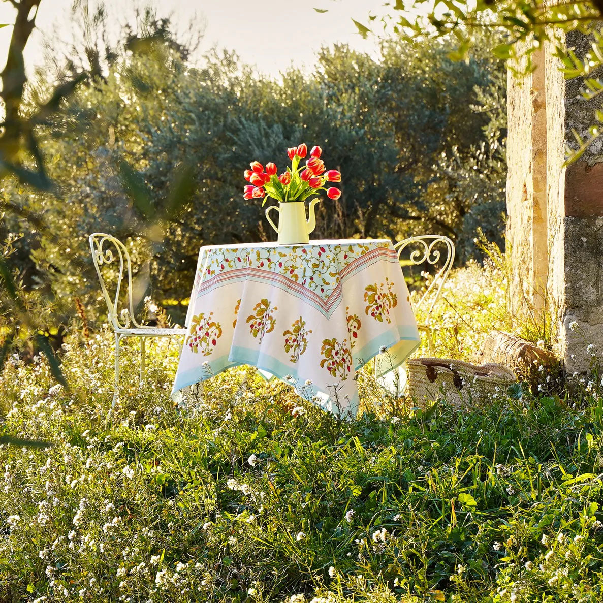 French Tablecloth Fraises des Bois Bleu, 71"x71"